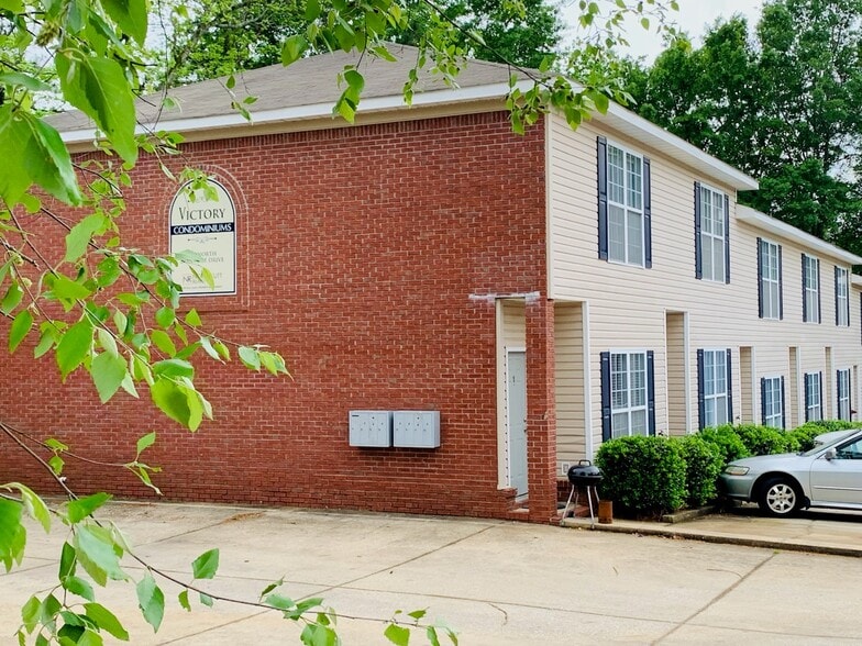 Street View - 423 N Donahue Dr