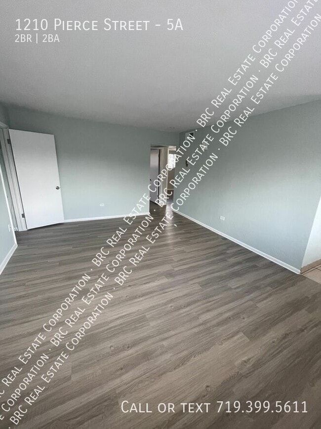 Building Photo - 1210 Pierce St