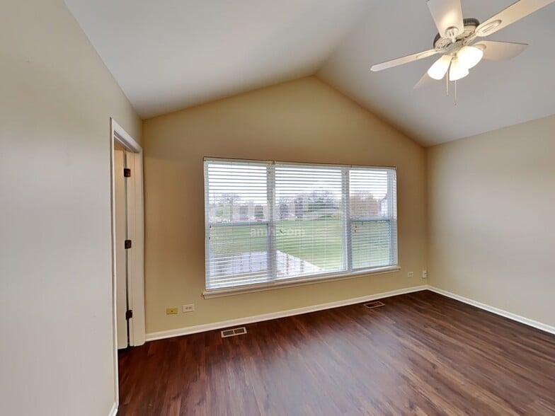 Building Photo - 1409 Keele Dr