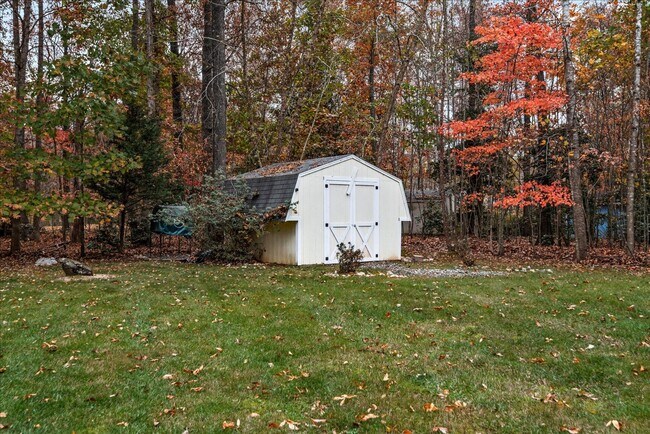 Building Photo - **Charming 3-Bedroom Rambler on 3 Acres in Scenic Stafford** NO HOA