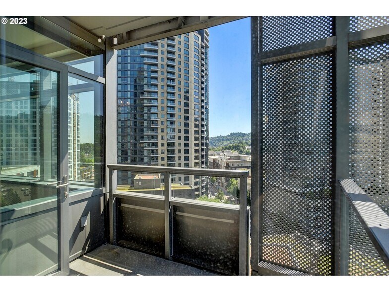 Building Photo - 3601 sw river parkway