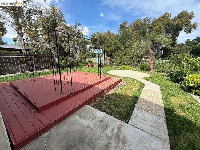 Building Photo - 2771 Cherry Hills Dr