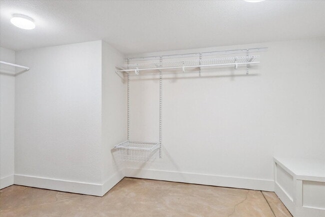 Building Photo - 8056 S Krameria Way
