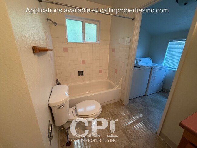 Building Photo - 1921 Teresa Way