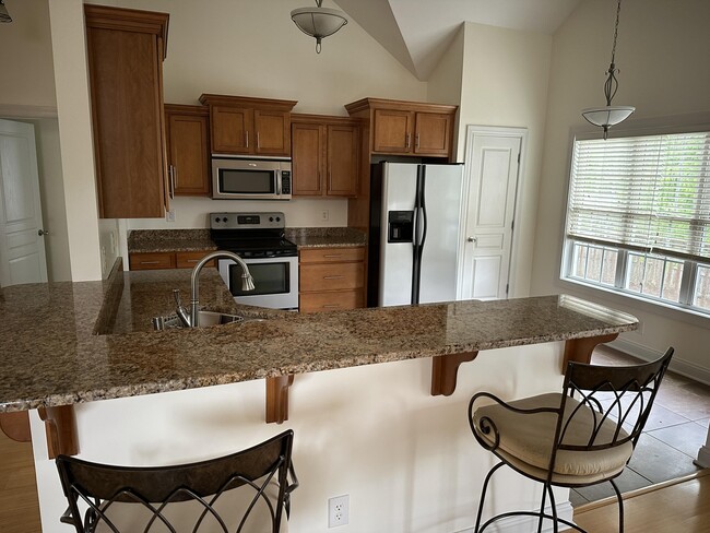 Building Photo - 106 Wisteria Ln