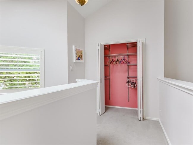 Building Photo - 4117 Bayberry Dr