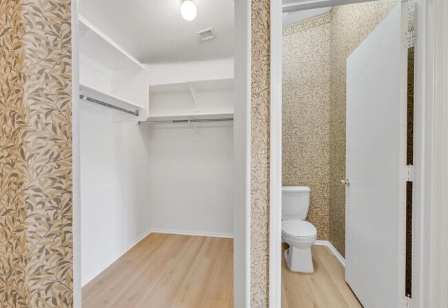 Building Photo - 42780 W Sunland Dr