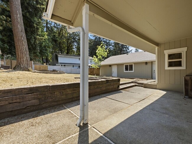 Building Photo - 3115 86th Ave E