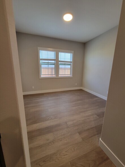 Building Photo - 2163 Shadow Creek Ct