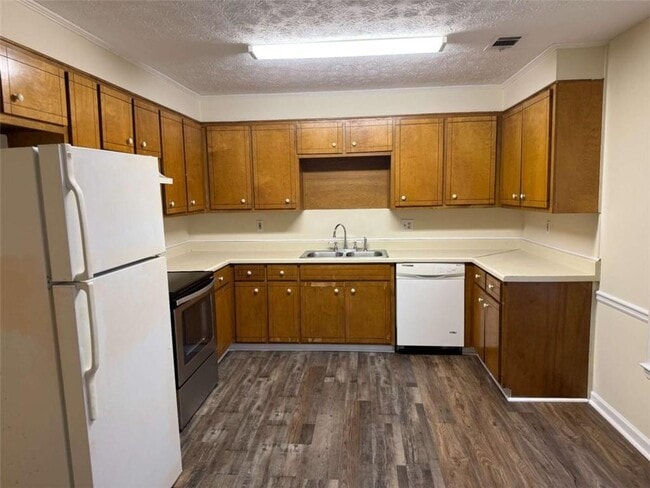 Building Photo - 80 Rolling Ridge Dr