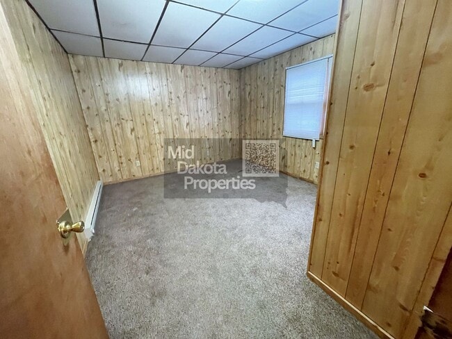 Building Photo - 216 E 5th Ave