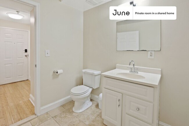 Building Photo - Room in Shared 2 bed/2 bath home