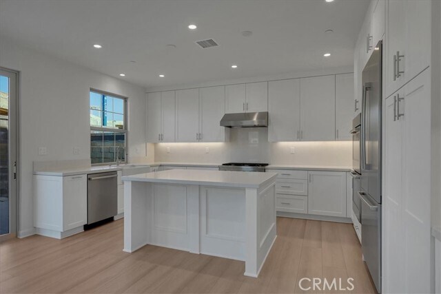 Building Photo - 228 Birdseye