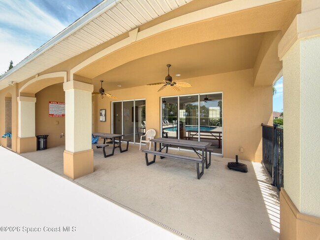 Building Photo - 5748 Tamarac Dr