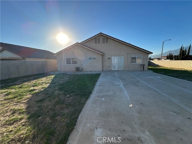 Building Photo - 8505 Robinia St