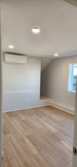 Building Photo - 3516 Lowell Way