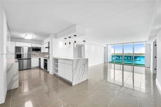 Building Photo - 6770 Indian Creek Dr