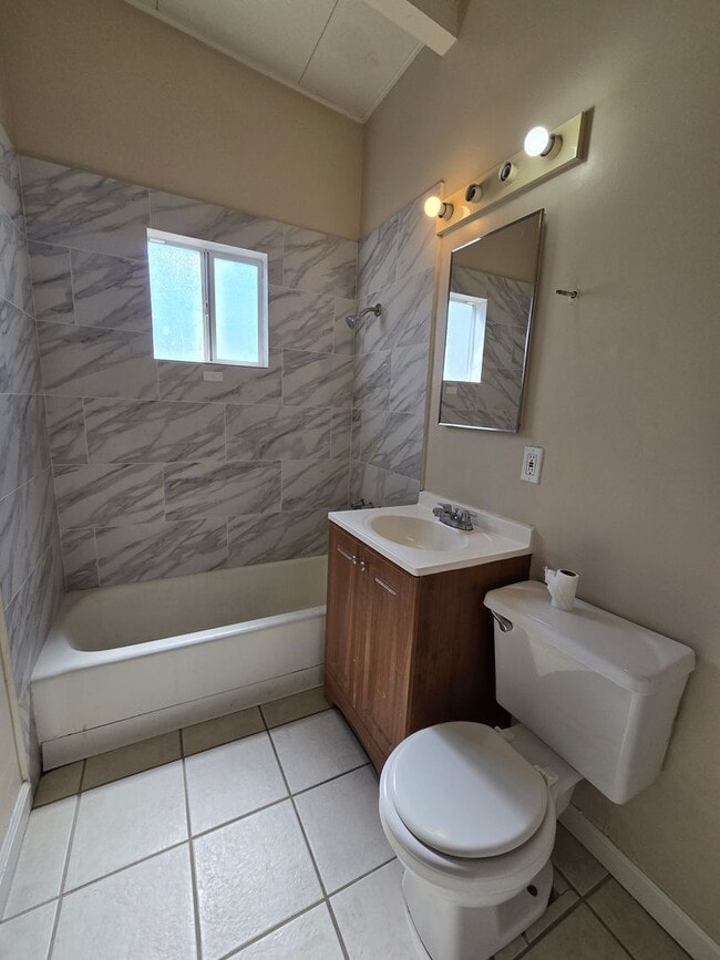 Building Photo - 74955 Alta Loma Dr