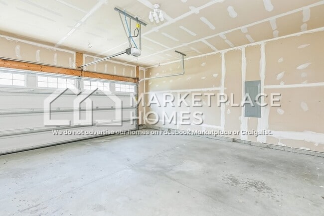 Building Photo - 1502 Winwood Dr