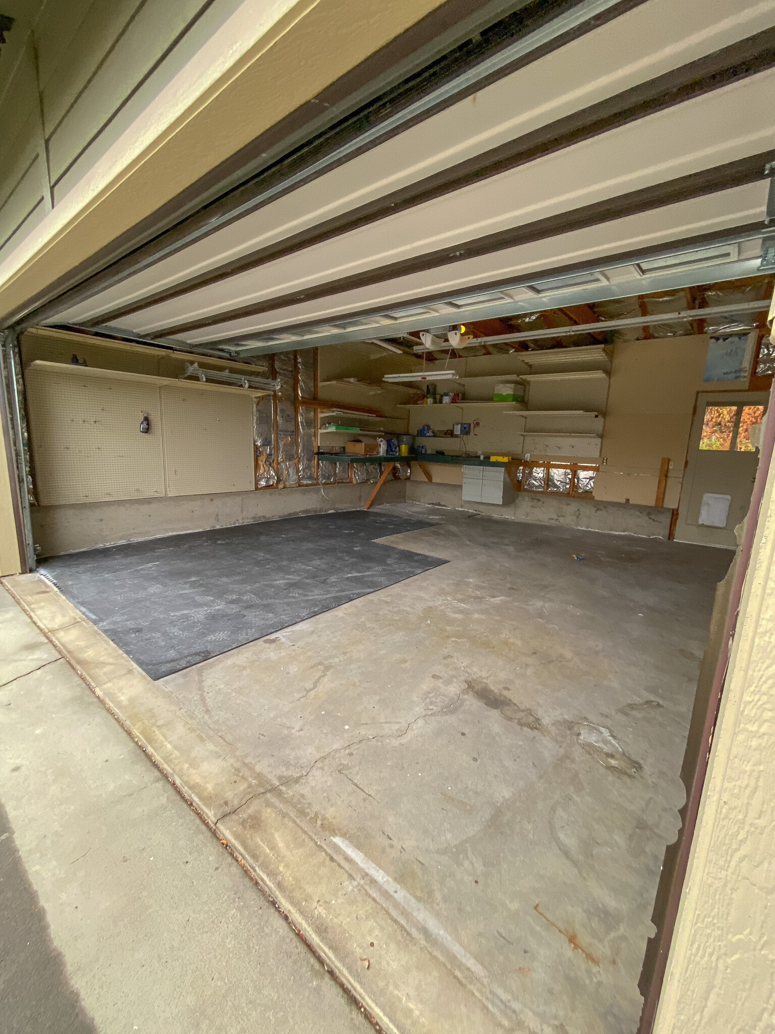 Building Photo - 925 Manzanal St NE