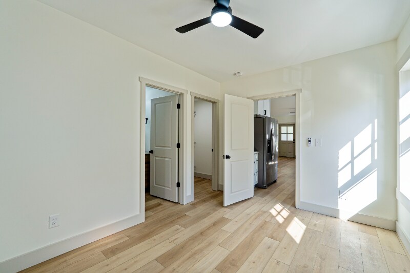 Building Photo - 605-607-607 S Champion Ave