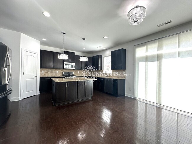 Building Photo - 4 Bedroom 2.5 Bathroom in Indian Trail