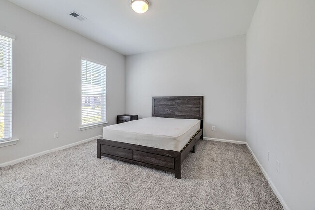 Building Photo - Luxury Meets Simplicity in This One-Story Ranch 3 Bed / 2.5 Bath