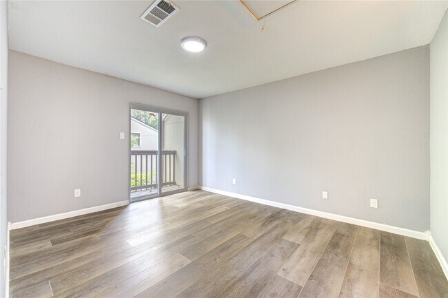 Building Photo - 3929 Tanglewilde St