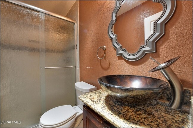 Building Photo - 424 Stonebluff Rd