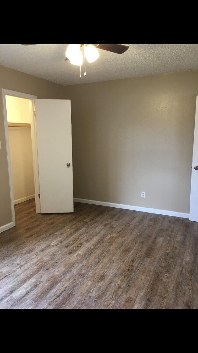 1201-briarwood-ave-1201-briarwood-ave-durant-ok-74701-apartment-finder
