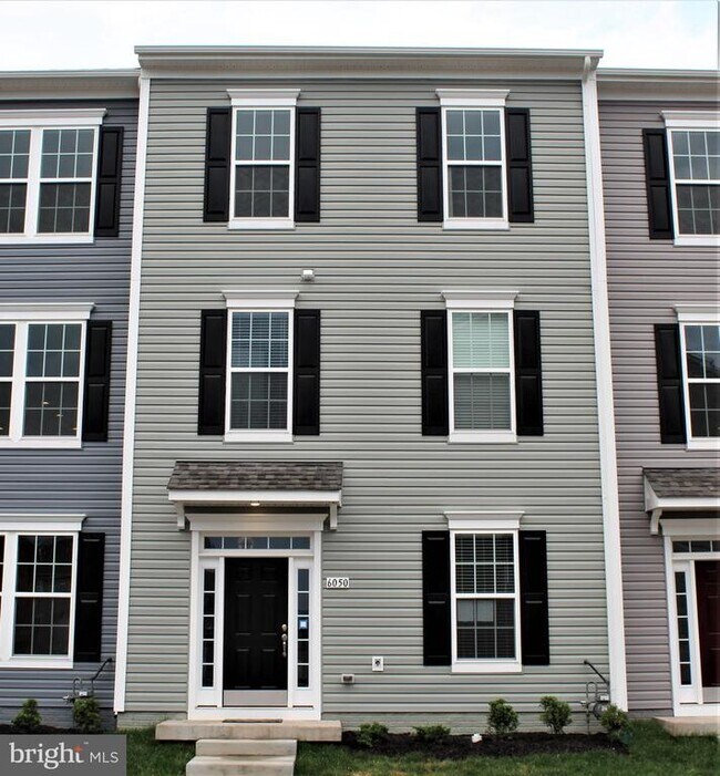 Building Photo - 6050 Krantz Dr