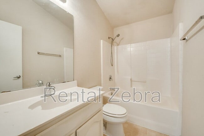 Building Photo - 1256 Kielder Cir