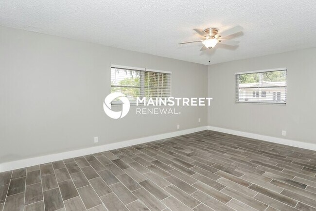 Building Photo - 4 Bedroom Pet-Friendly Home in Coral Springs, FL with Main Street Renewal