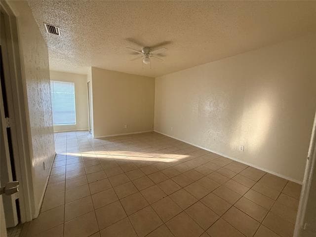 Building Photo - 5005 Galaxie Rd