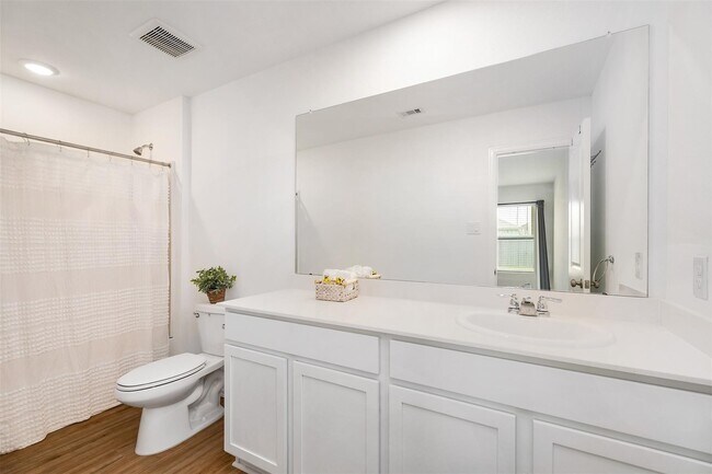 Building Photo - 1491 Twilight Grn Dr