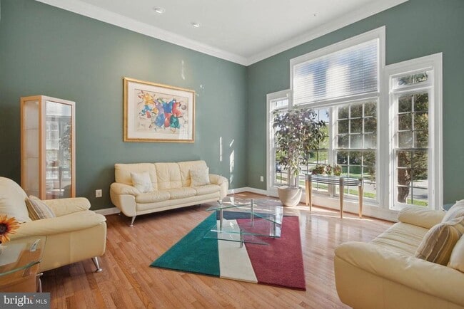 Building Photo - 400 Long Trail Terrace