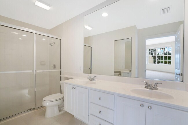 Building Photo - 8128 Montserrat Pl
