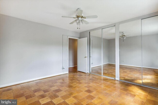 Building Photo - 10631 Montrose Ave