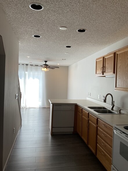 Kitchen - 17366 River Birch Pl