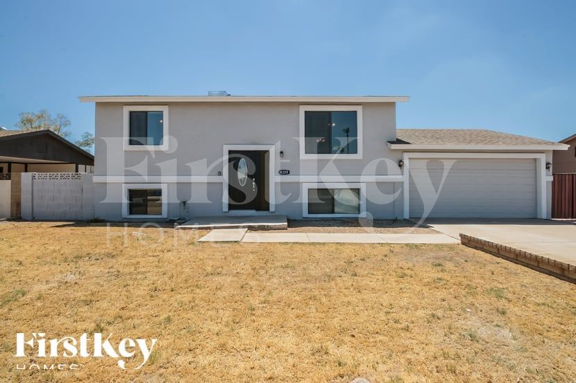 Primary Photo - 4359 E Lynne Ln