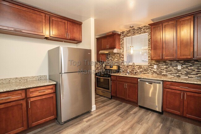 Building Photo - 1884 N 5th St