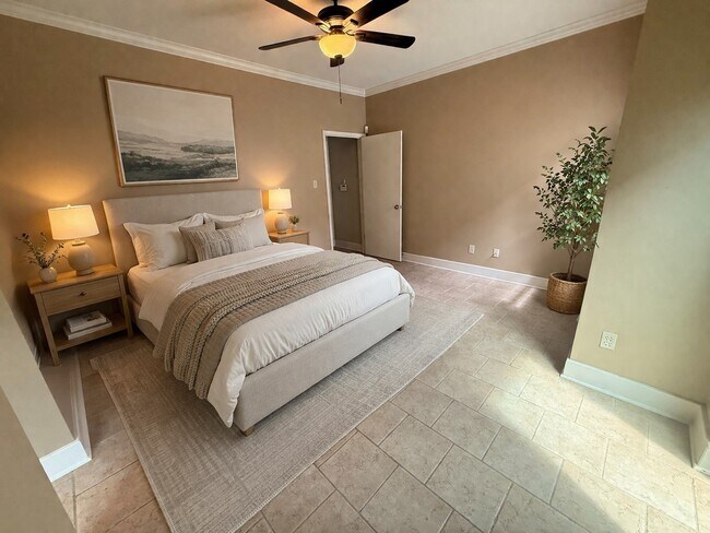 Building Photo - 735 Arlington St