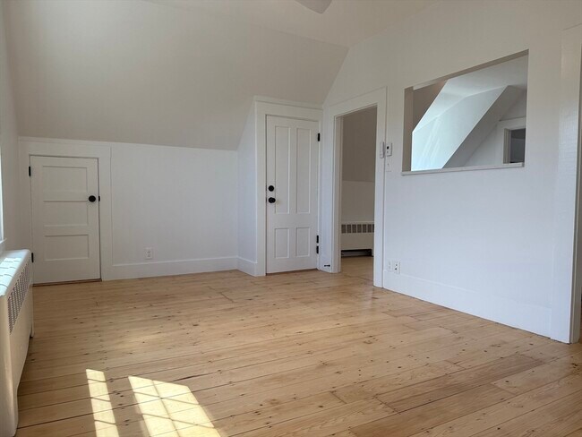 Building Photo - 23 Ingalls Terrace