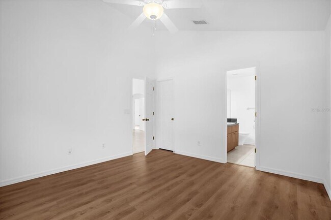 Building Photo - 913 Emerald Green Ct