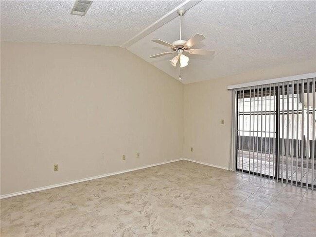 Building Photo - 1202 Thorpe Ln