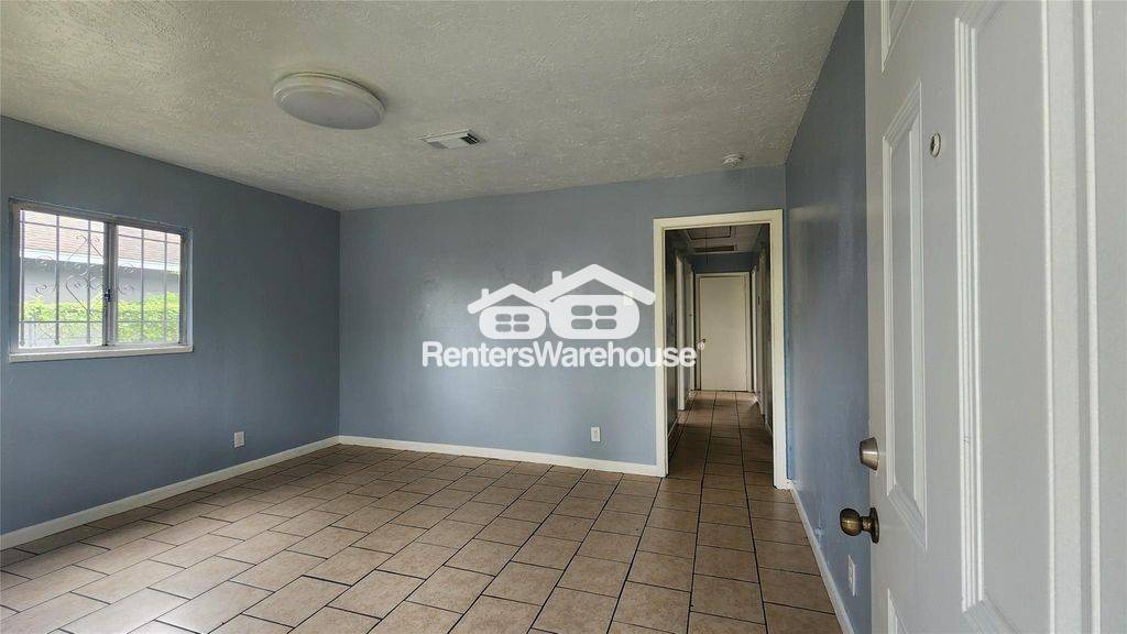 Building Photo - 6114 Hartwick Rd