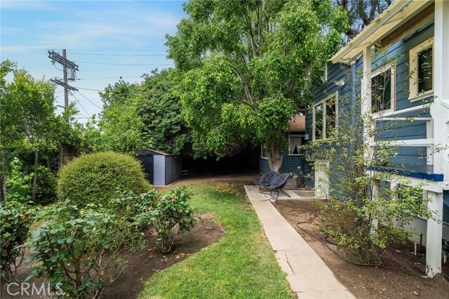 Building Photo - 1812 Las Flores Dr