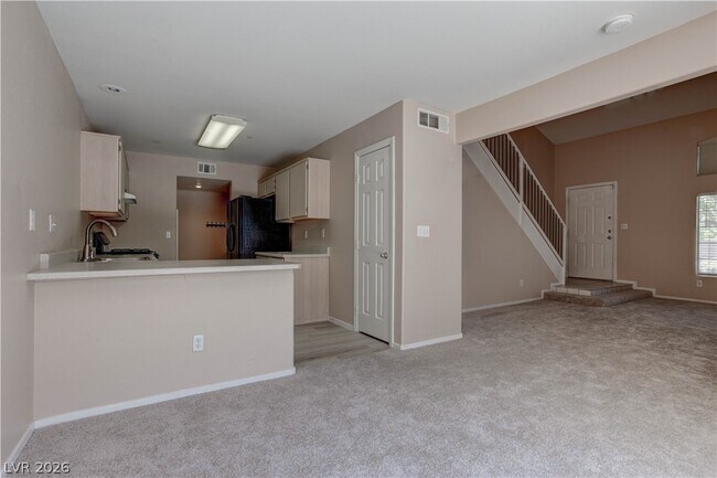 Building Photo - 1636 Coyote Run Dr