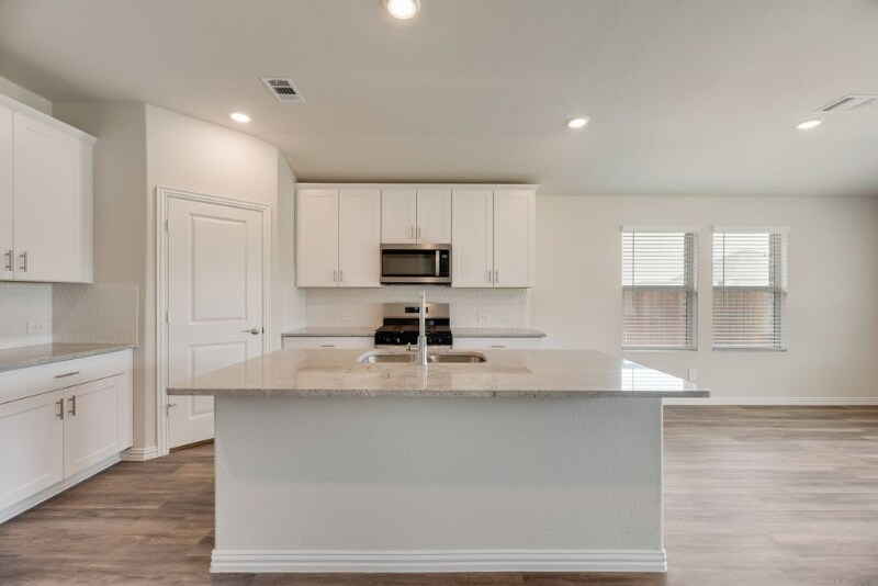 Building Photo - 2220 Dunbar Dr