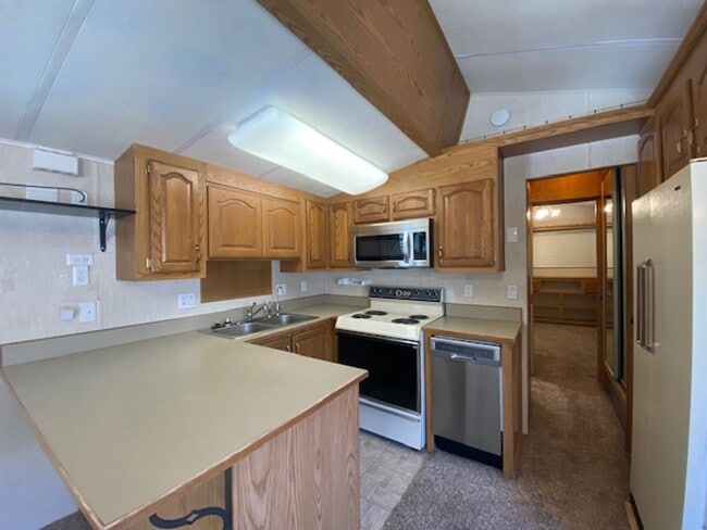 Building Photo - Kings Rows Estates 55+ community - 6 month...